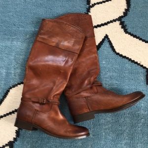 Gorgeous Frye riding boots